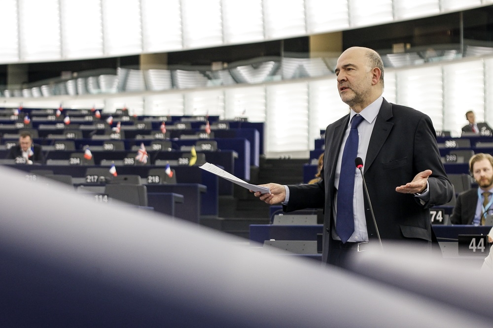 Pierre Moscovici, durante el debate sobre los Papeles de Panamá